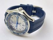 OMEGA SEAMASTER 50TH ANNIVERSARY GREY DIAL BLUE RUBBER STRAP SWISS AUTOMATIC WATCH - Image 4