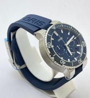 Oris Aquis Chronograph Blue Rubber Strap Watch - Image 4