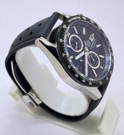 TAG HEUER CARRERA CALIBRE DATE BLACK RUBBER STRAP WATCH - Image 4