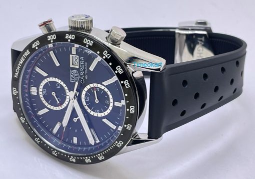 TAG HEUER CARRERA CALIBRE DATE BLACK RUBBER STRAP WATCH - Image 5