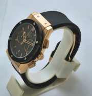 Hublot Classic Fusion Chronograph Rose Gold Black Rubber Strap Watch - Image 3